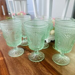 Tabla Home Set Of 6 Spring Green Bunny Footed Goblets 6
1/4" embossed Rare